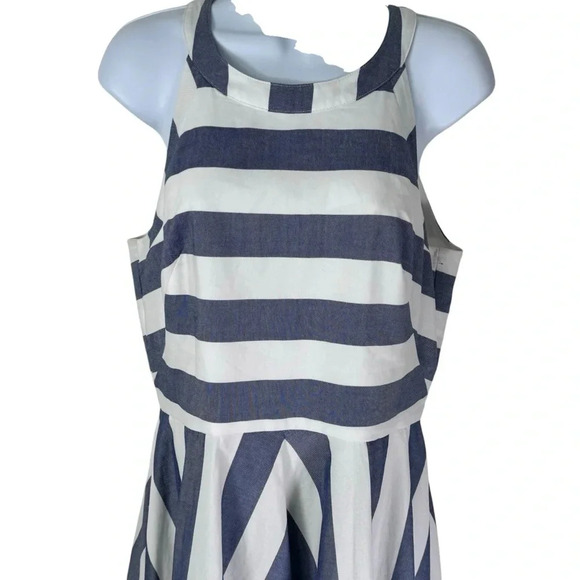 Eliza J. Adorable Sailor like dress size 10 - Picture 3 of 7